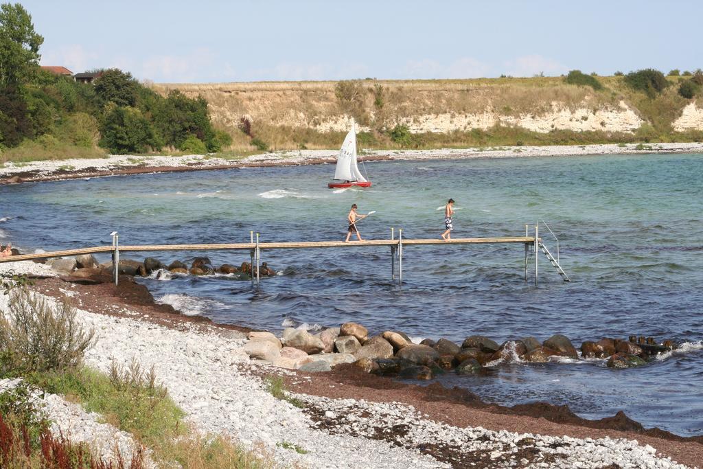 Hotel Stevns Klint Strandpension Rødvig Esterno foto